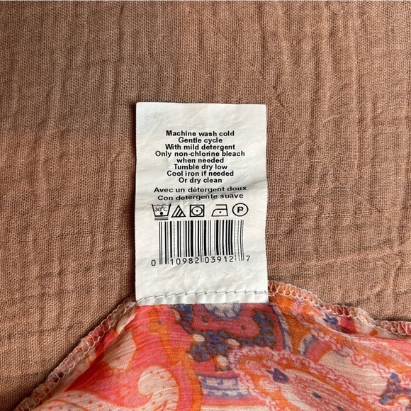 Jessica Simpson Maternity Paisley Ruffle Bell Sleeve Sheer Blouse, size M - Picture 7 of 10